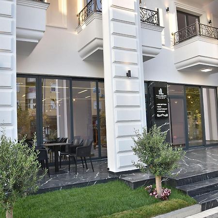 Hotel Lubjana Драч Екстериор снимка