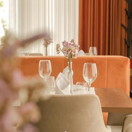 Hotel Lubjana Драч Екстериор снимка